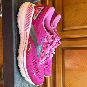 Brooks Women's Running Shoes